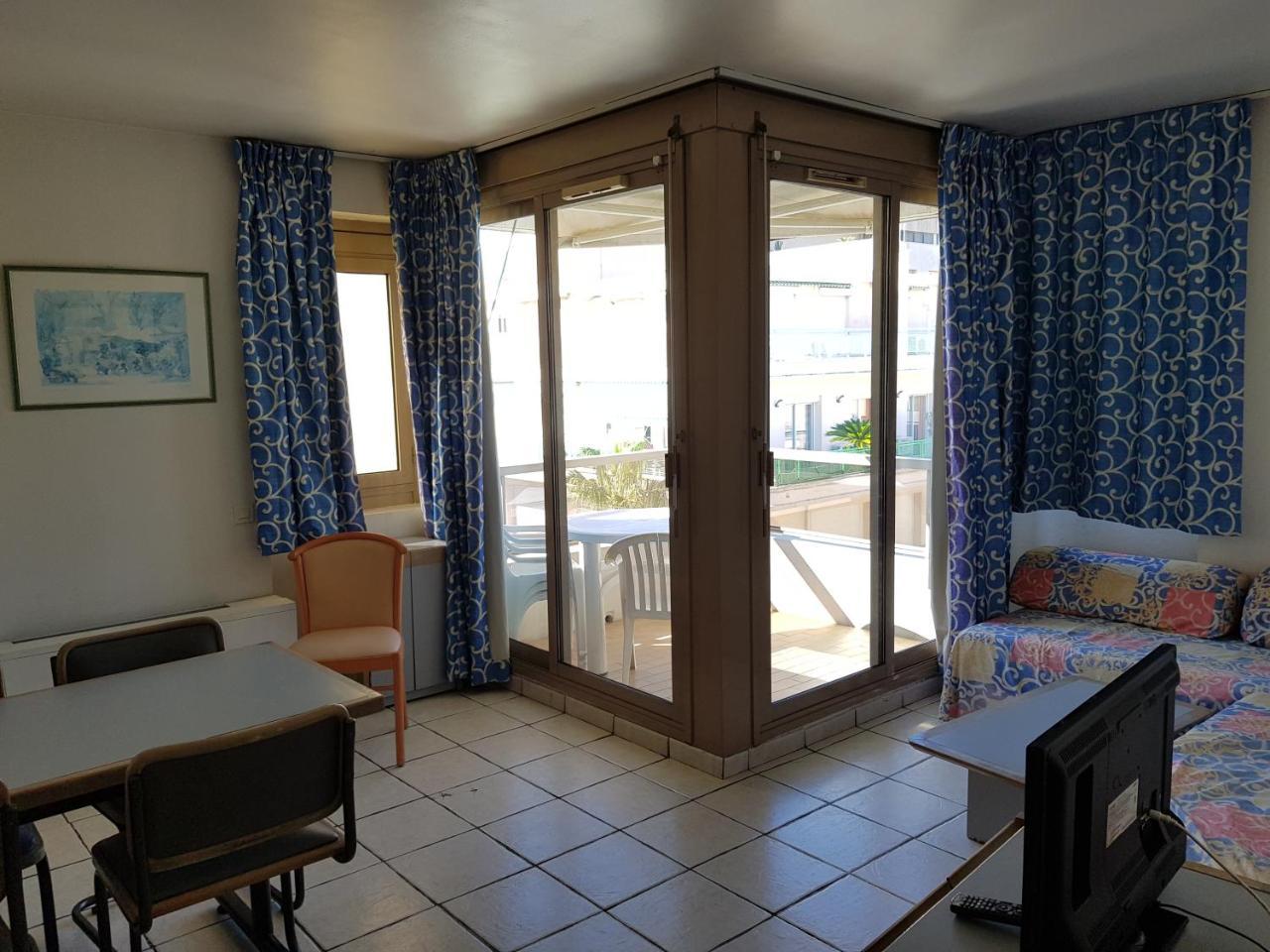 אנטיב Residence Couleurs Soleil, Juan Les Pins מראה חיצוני תמונה